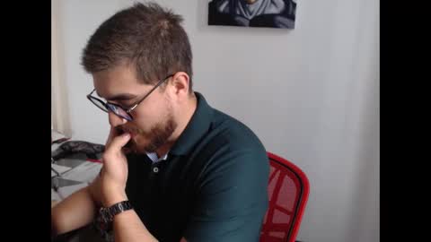 dylanhot10 online show from December 15, 7:51 pm