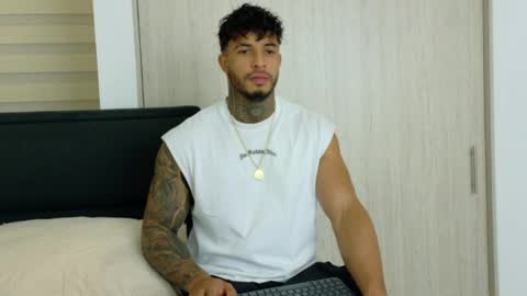 Snapshot of dylanrivera_ chatting on April 7, 1:28 am Dylan Rivera online show from April 7, 1:28 am