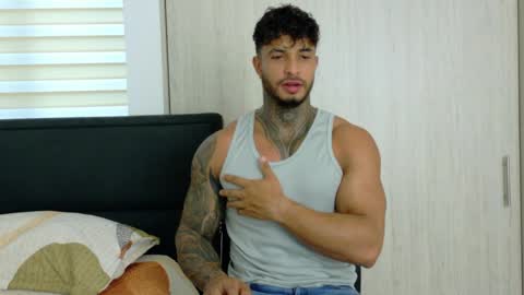 Snapshot of dylanrivera_ chatting on April 9, 10:15 pm Dylan Rivera online show from April 9, 10:15 pm