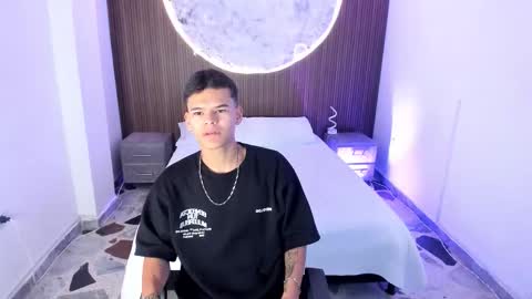 Snapshot of dylanroyce_ chatting on March 8, 12:42 pm dylanroyce_ online show from March 8, 12:42 pm