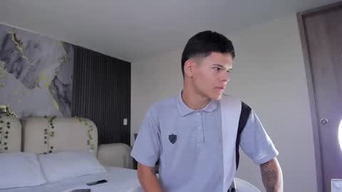 Snapshot of dylanroyce_ chatting on March 15, 12:55 pm dylanroyce_ online show from March 15, 12:55 pm