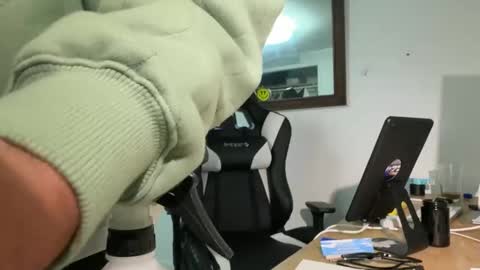 Snapshot of dylansdick90 chatting on December 19, 12:45 am Dylans A Dick online show from December 19, 12:45 am