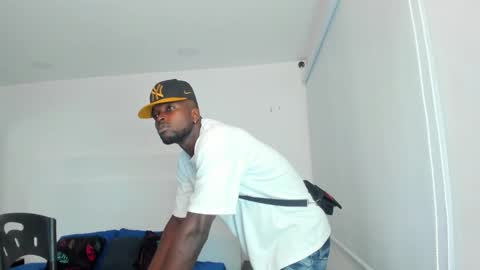 Dylan Taylor online show from February 8, 10:18 am