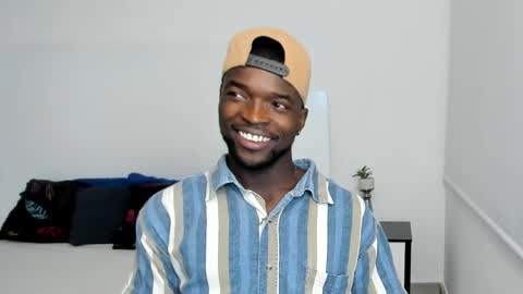 Dylan Taylor online show from February 15, 4:14 am