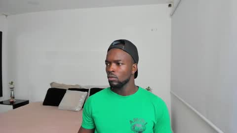 Dylan Taylor online show from February 28, 3:48 am