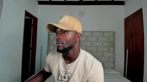 Dylan Taylor online show from December 22, 12:35 pm