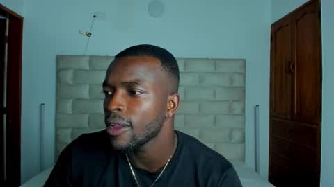 Dylan Taylor online show from February 10, 2:48 am