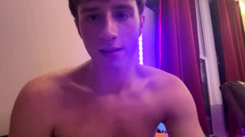 Snapshot of dylanvalentine chatting on July 7, 6:47 am dylanvalentine online show from July 7, 6:47 am