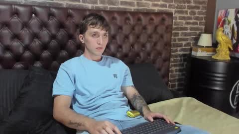 Snapshot of dylanwhite23 chatting on January 11, 3:44 am ---DYLAN--- online show from January 11, 3:44 am