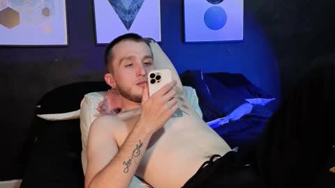 Snapshot of dylanwhite23 chatting on March 13, 3:35 am ---DYLAN--- online show from March 13, 3:35 am