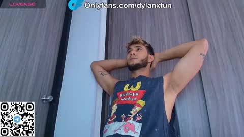 dylanxfun online show from November 4, 8:08 pm