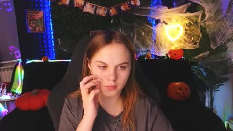 Snapshot of dyna_bae chatting on October 30, 2:13 am Dyna online show from October 30, 2:13 am