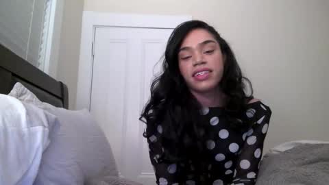 Dynasty online show from December 15, 11:20 pm