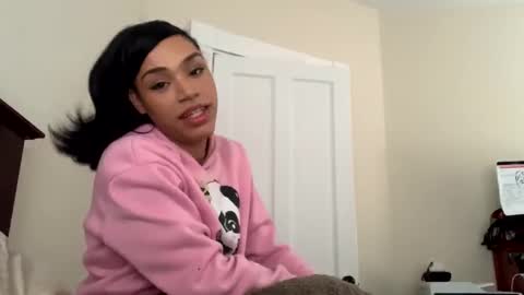 Dynasty online show from February 18, 7:09 pm