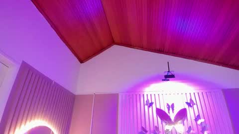 Juana online show from November 12, 11:32 am