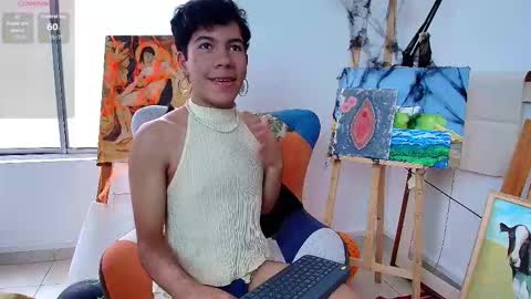 Snapshot of e_r_o_s_ chatting on November 5, 9:15 pm John online show from November 5, 9:15 pm