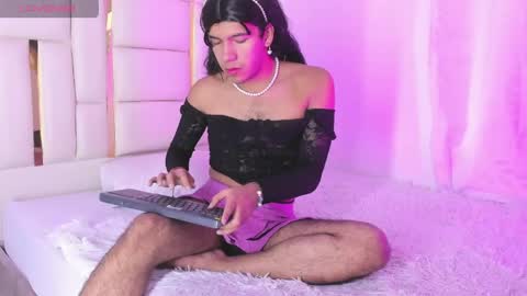 John online show from June 9, 11:44 am