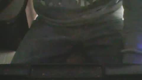 Snapshot of eagleeyes666 chatting on December 17, 8:23 am eagleeyes666 online show from December 17, 8:23 am