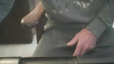 Snapshot of eagleeyes666 chatting on December 30, 11:37 am eagleeyes666 online show from December 30, 11:37 am