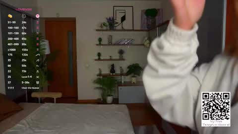 Emma online show from November 17, 6:30 am