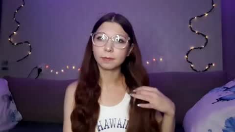 Mia online show from September 10, 4:07 pm
