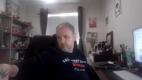 Snapshot of eastmidssoul chatting on May 6, 7:24 am eastmidssoul online show from May 6, 7:24 am