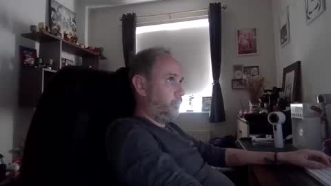 Snapshot of eastmidssoul chatting on May 27, 7:38 am eastmidssoul online show from May 27, 7:38 am