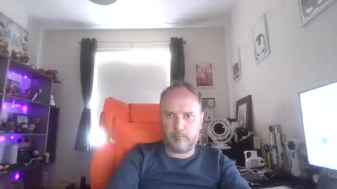 Snapshot of eastmidssoul chatting on July 27, 7:48 am eastmidssoul online show from July 27, 7:48 am