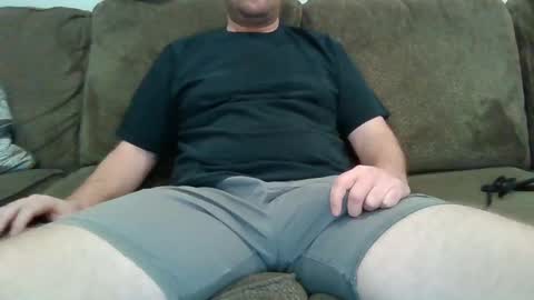 Snapshot of easy555555 chatting on December 27, 8:07 pm easy555555 online show from December 27, 8:07 pm