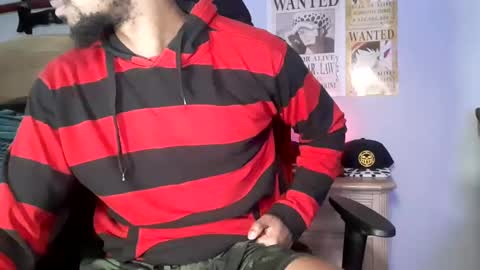 Snapshot of easybreezy20 chatting on October 13, 6:13 am TWITTER INSTAGRAM easybreezy20 ONLINE 1230 AM TO 7AM online show from October 13, 6:13 am