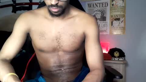 Snapshot of easybreezy20 chatting on April 14, 6:41 am TWITTER INSTAGRAM easybreezy20 ONLINE 1230 AM TO 7AM online show from April 14, 6:41 am