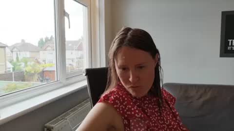 Nadia Ferreira  online show from June 12, 11:20 am
