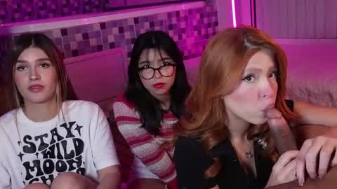 Snapshot of eazinitylive chatting on July 16, 4:29 am online show from July 16, 4:29 am