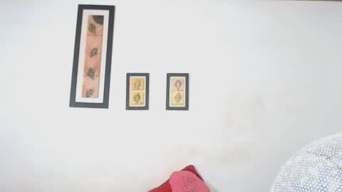 Laraand Drake online show from December 14, 6:02 am