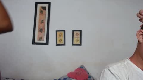 Laraand Drake online show from January 27, 4:20 am