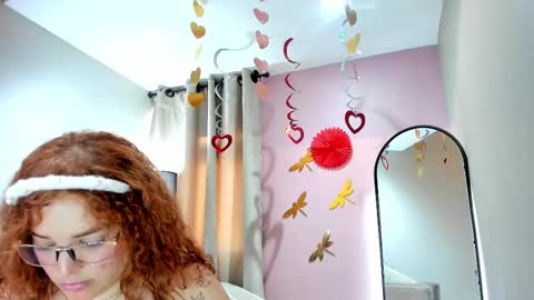 Snapshot of ebbafernandez1_ chatting on February 17, 2:59 pm online show from February 17, 2:59 pm