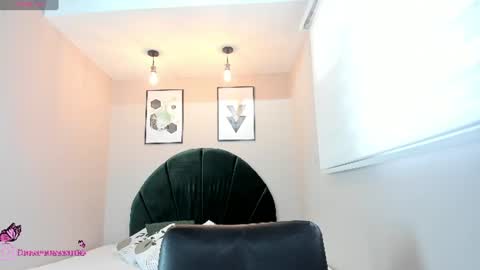 Snapshot of ebbafernandez1_ chatting on July 17, 12:23 pm online show from July 17, 12:23 pm