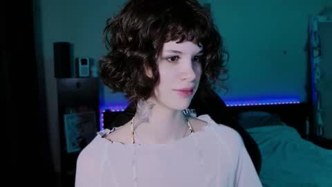 Snapshot of ebfaafret chatting on November 24, 5:18 am Matilda online show from November 24, 5:18 am