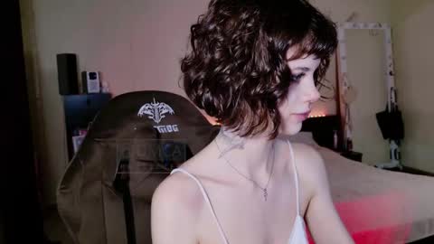 Snapshot of ebfaafret chatting on November 27, 5:31 am Matilda online show from November 27, 5:31 am