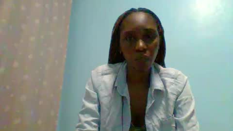 Snapshot of ebon_fantasy1 chatting on March 4, 8:26 pm Ebon Fantasy1s online show from March 4, 8:26 pm