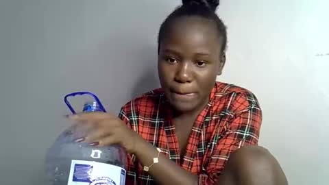 Queen online show from March 4, 10:05 pm