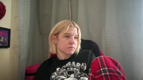 americnbarbie online show from November 30, 3:38 pm