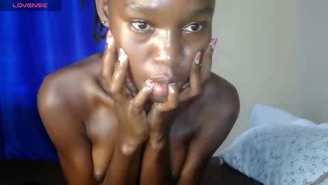 Snapshot of ebony_1774690 chatting on February 20, 6:59 am Ebony online show from February 20, 6:59 am