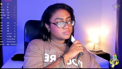 ebony__queen2 online show from June 25, 8:02 pm