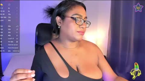 ebony__queen2 online show from July 16, 7:31 pm