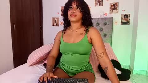 ebony_af online show from June 16, 1:41 am