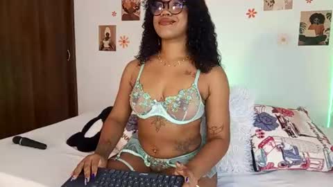 ebony_af online show from July 2, 3:45 am