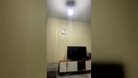 ana online show from January 8, 1:13 pm