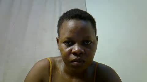Snapshot of ebony_booby855260 chatting on May 21, 8:32 am ebonybooby online show from May 21, 8:32 am