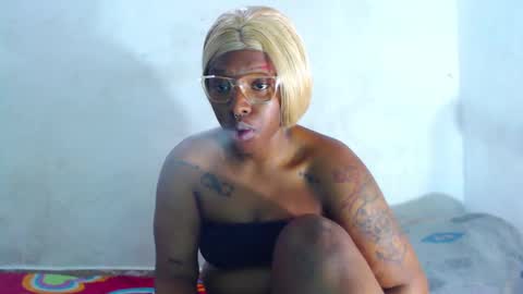 Snapshot of ebony_chayna chatting on December 26, 2:27 pm chayna smith online show from December 26, 2:27 pm